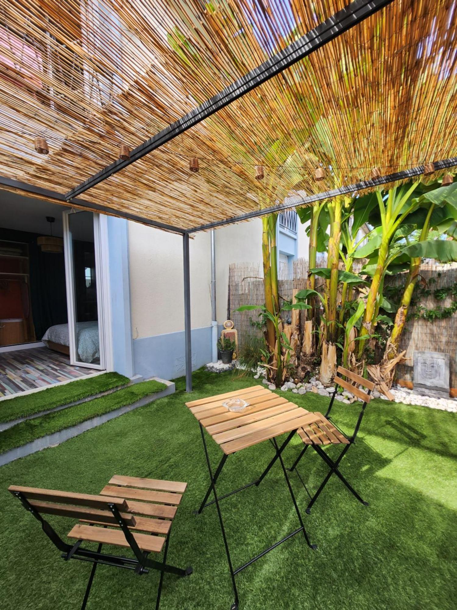 Apartamento No Historico Noyon Luaran gambar