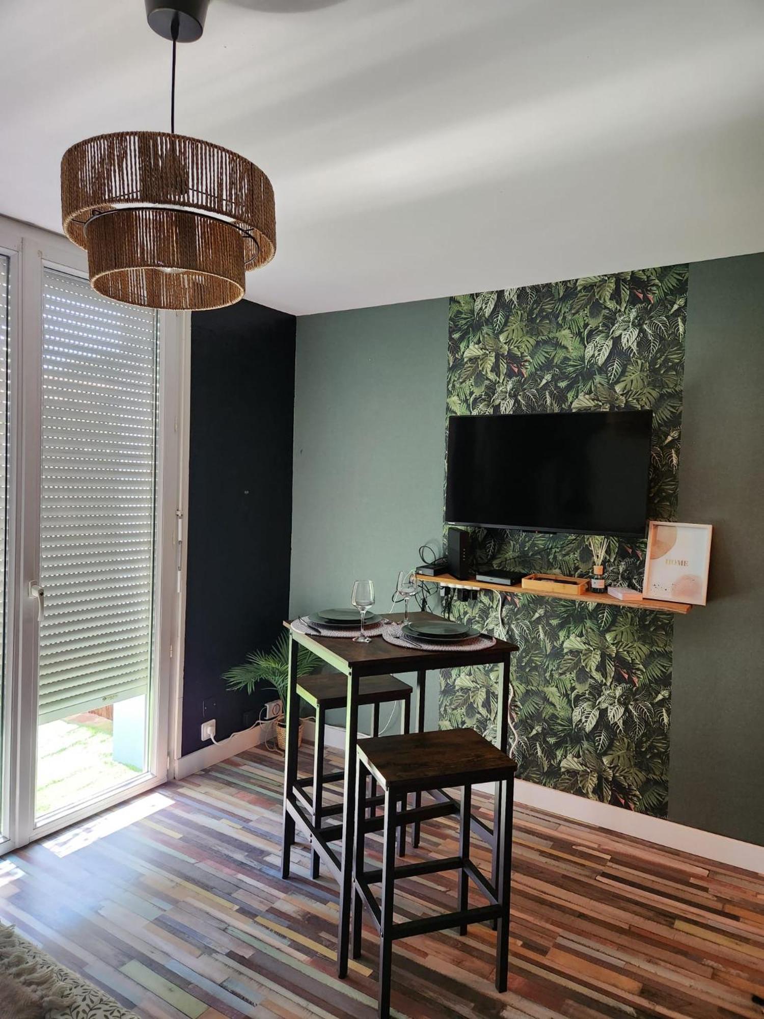 Apartamento No Historico Noyon Luaran gambar