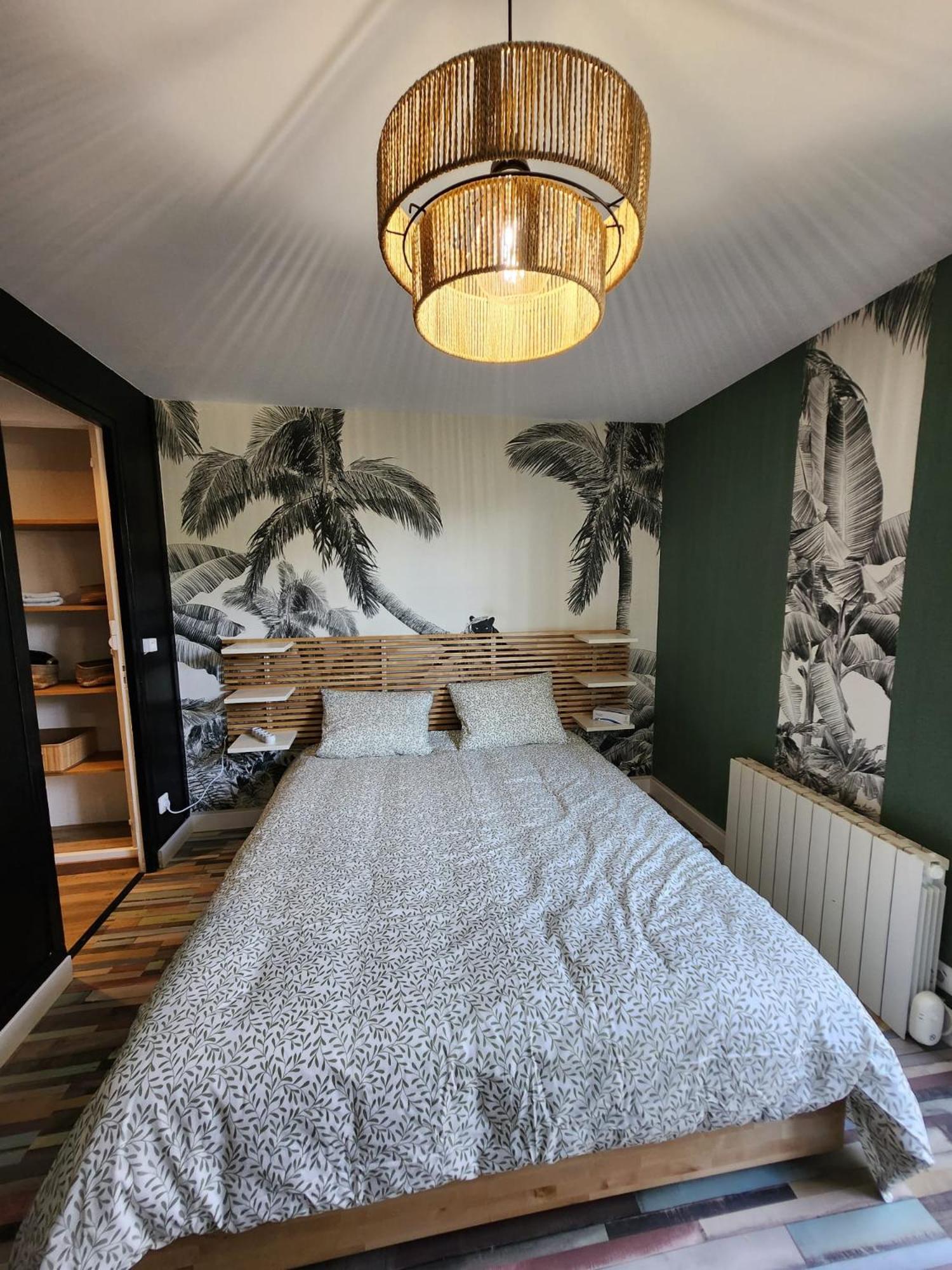 Apartamento No Historico Noyon Luaran gambar